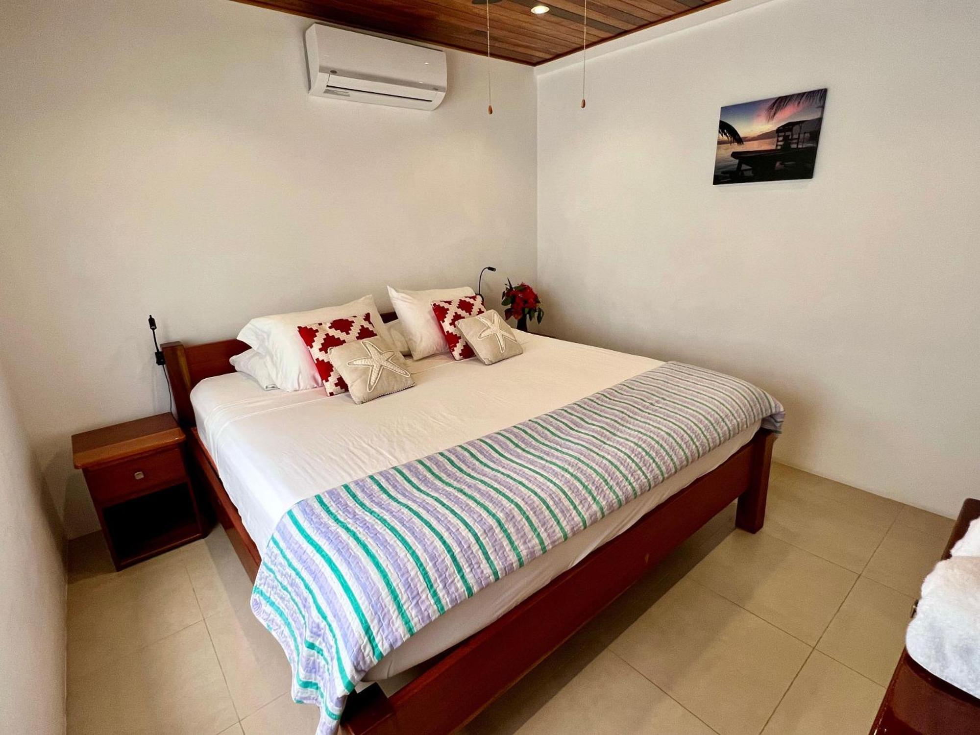 Caribbean Sunrise Villa Caye Caulker Exterior foto